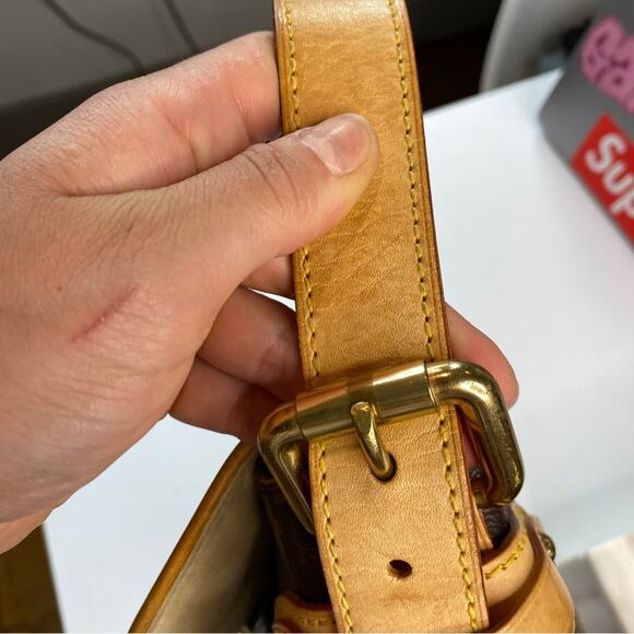 Louis Vuitton Monogram Hudson PM Vintage Shoulder Bag - Picture 15 of 16